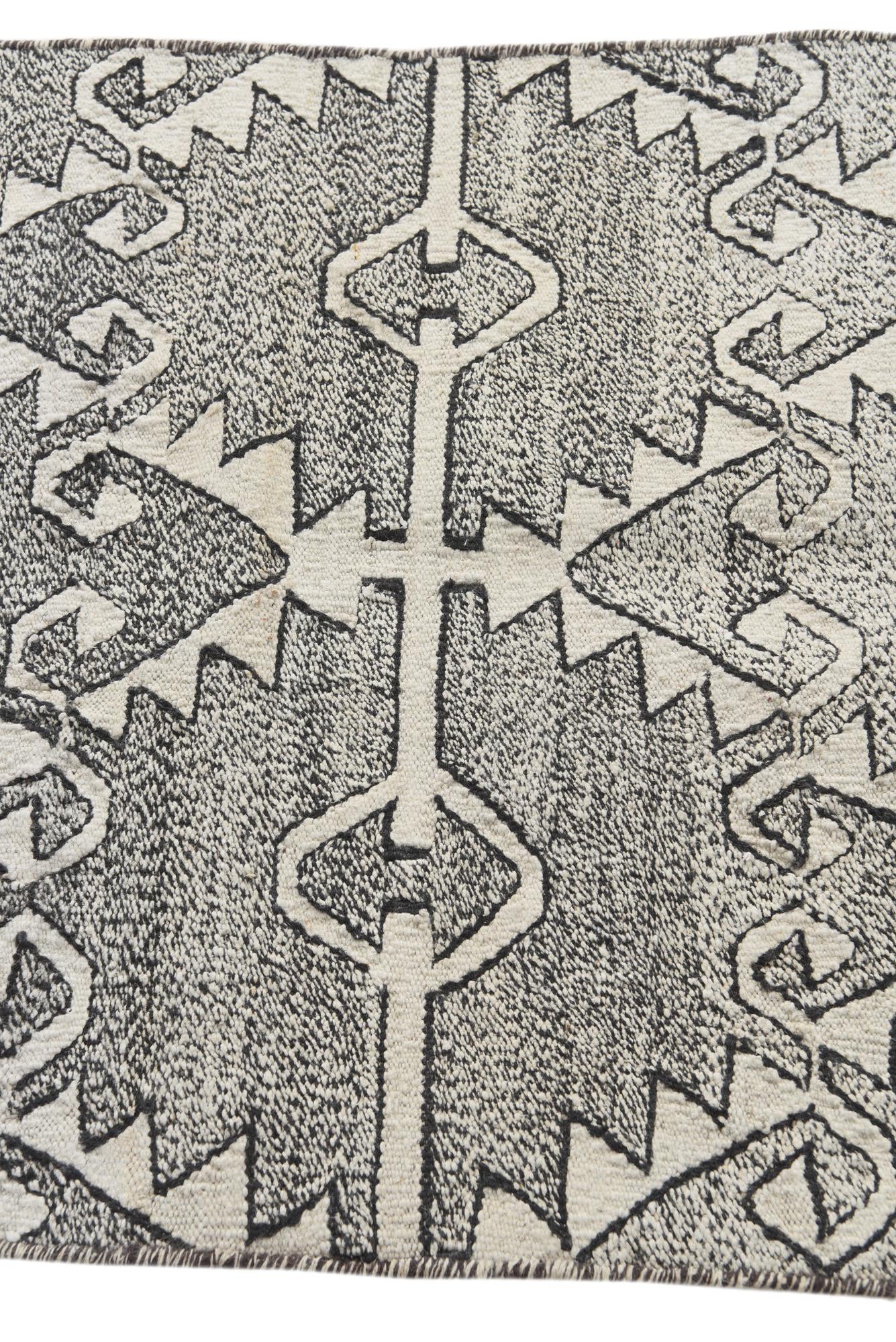 2' 6 x 9' 4 Hand Woven Kilim Modern Wool Runner Rug