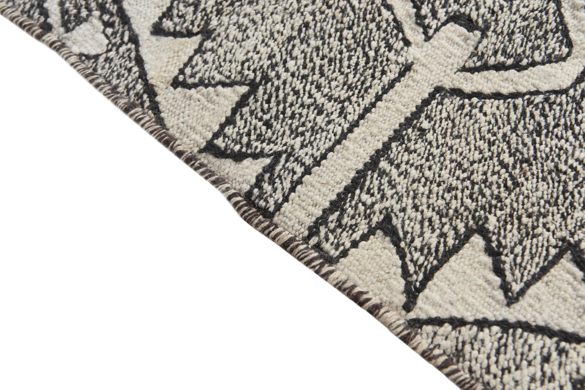 2' 6 x 9' 4 Hand Woven Kilim Modern Wool Runner Rug