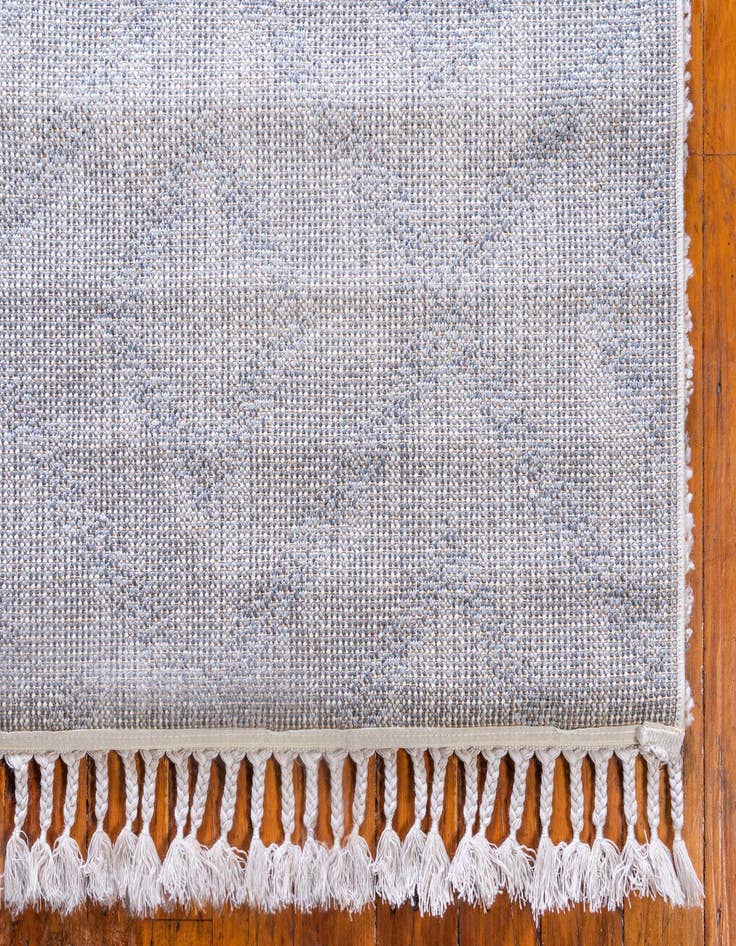 Detail image of 2' 2 x 6' Lagom Shag Runner Rug