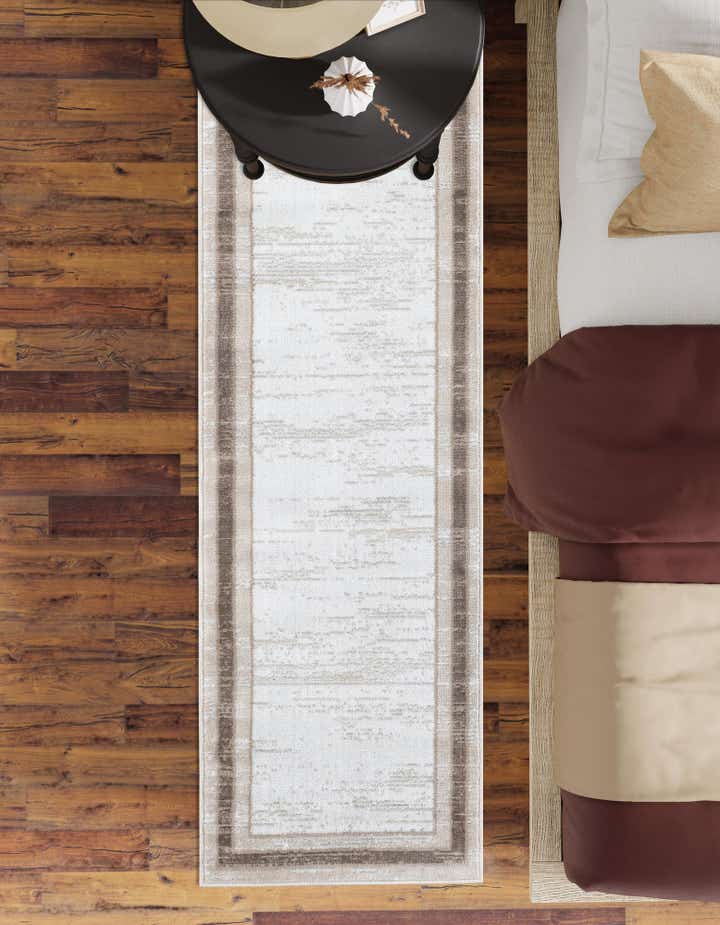 2' 7 x 8' Laguna Runner Rug