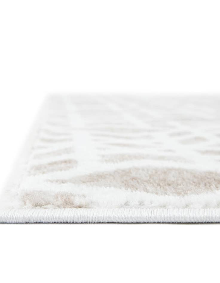 Detail image of 2' x 6' Laguna Runner Rug