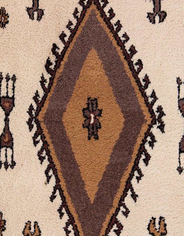 Detail image of 3' 1 x 6' 9  Hand Knotted Lahour Wool Runner Rug