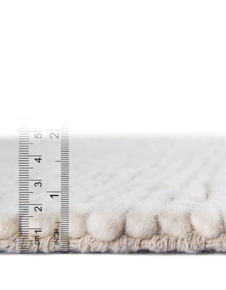 Detail image of 2' x 5' 1  Hand Woven Lana New Zealand Wool Runner Rug