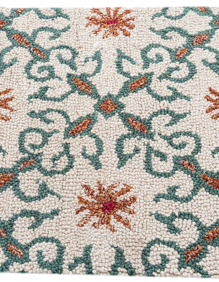 Detail image of 2' 4 x 10' Luna Runner Rug