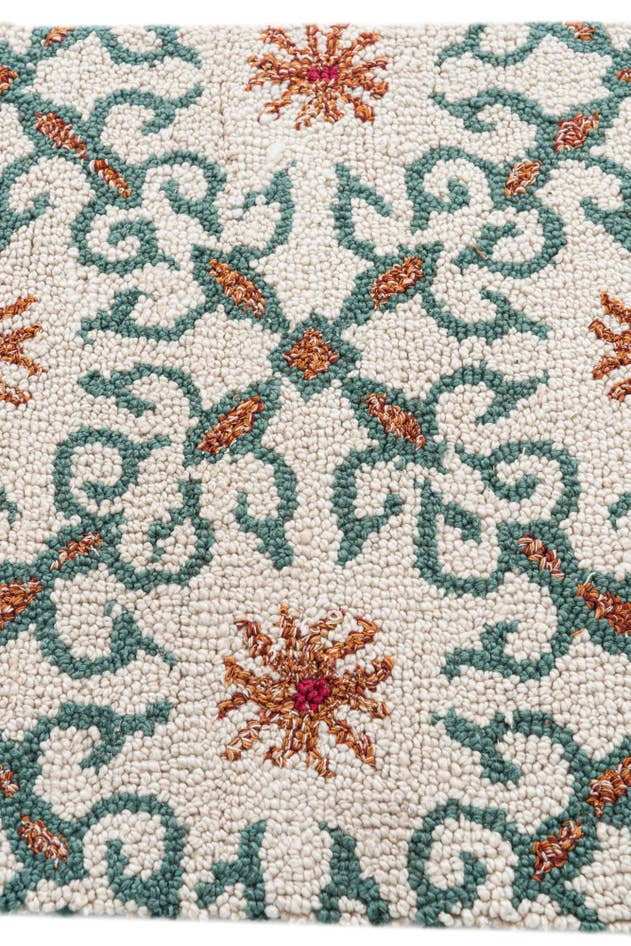 Detail image of 2' 4 x 10' Luna Runner Rug