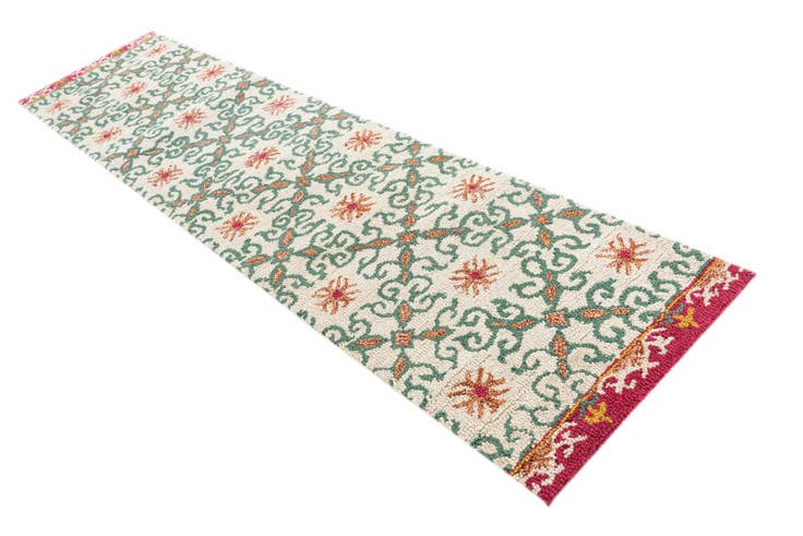 Detail image of 2' 4 x 9' 10 Luna Runner Rug