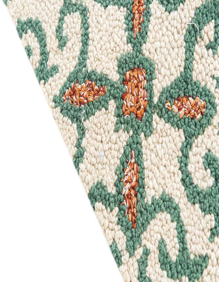 Detail image of 2' 4 x 9' 10 Luna Runner Rug