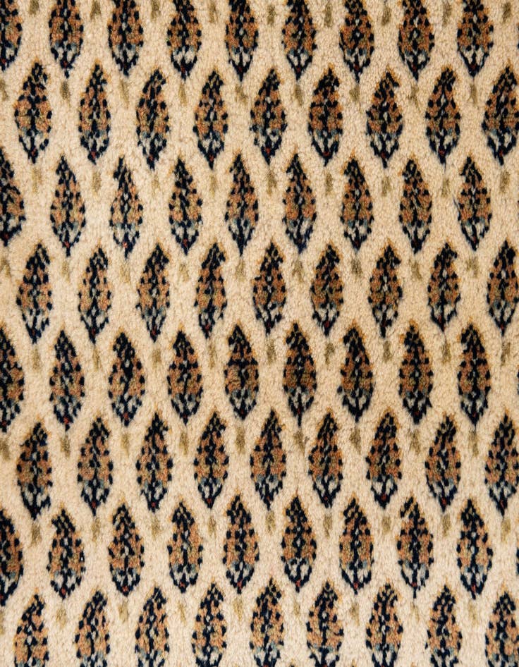 Detail image of 6' 4 x 11' 3  Hand Knotted Mir Wool Runner Rug