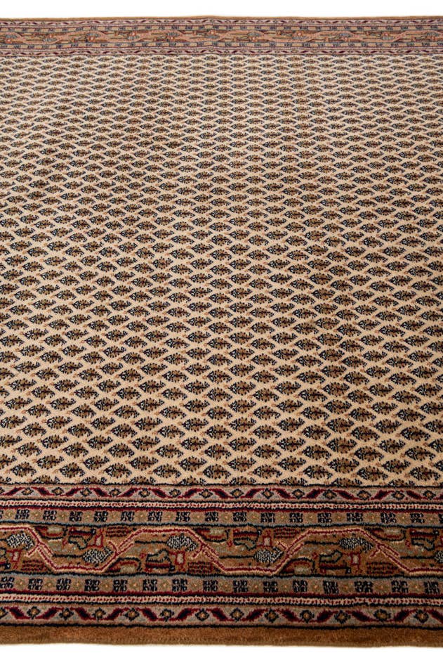 Detail image of 5' 8 x 11' 6 Hand Knotted Mir Wool Runner Rug
