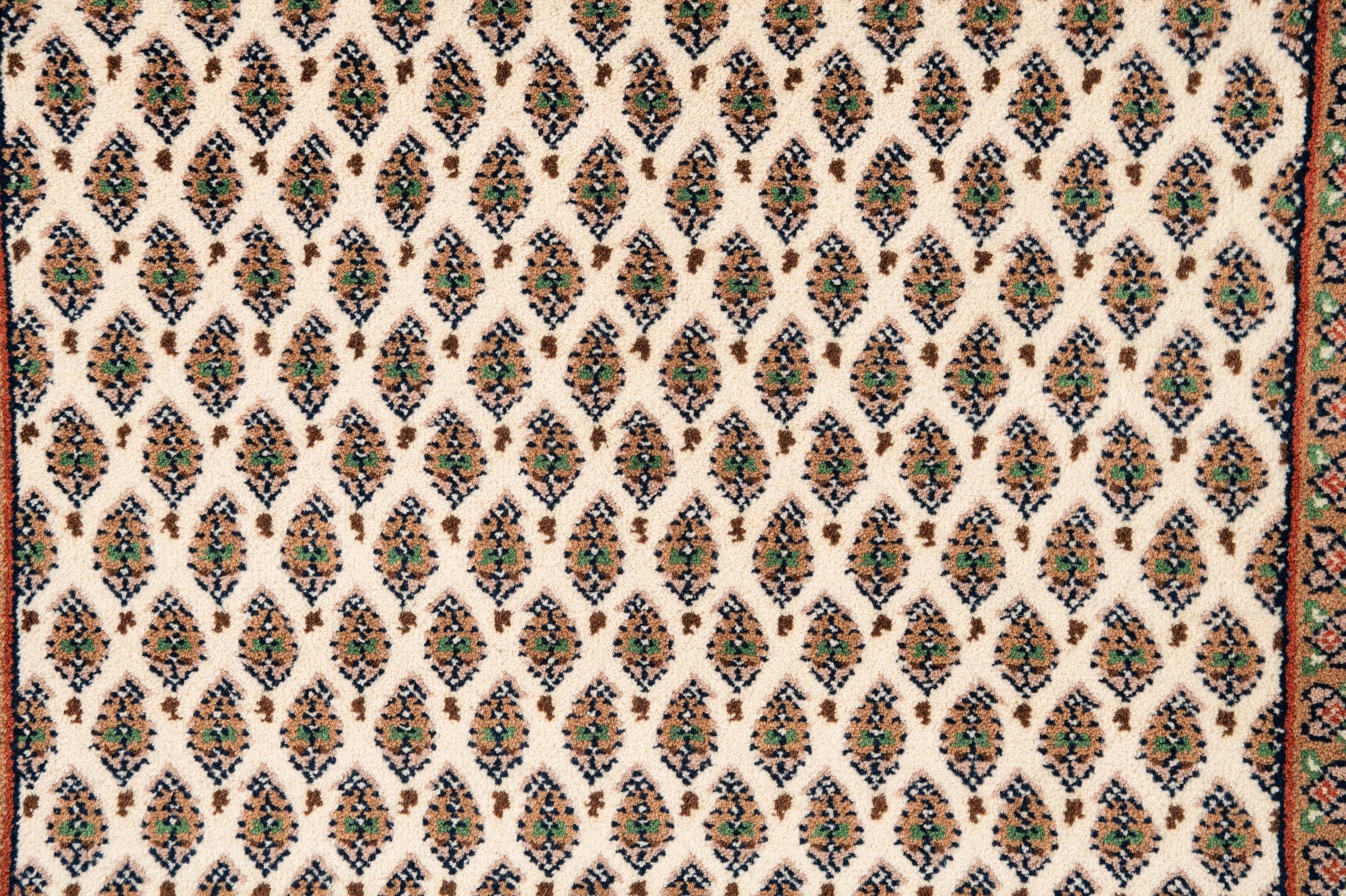 2' 8 x 9' 8 Hand Knotted Mir Wool Runner Rug