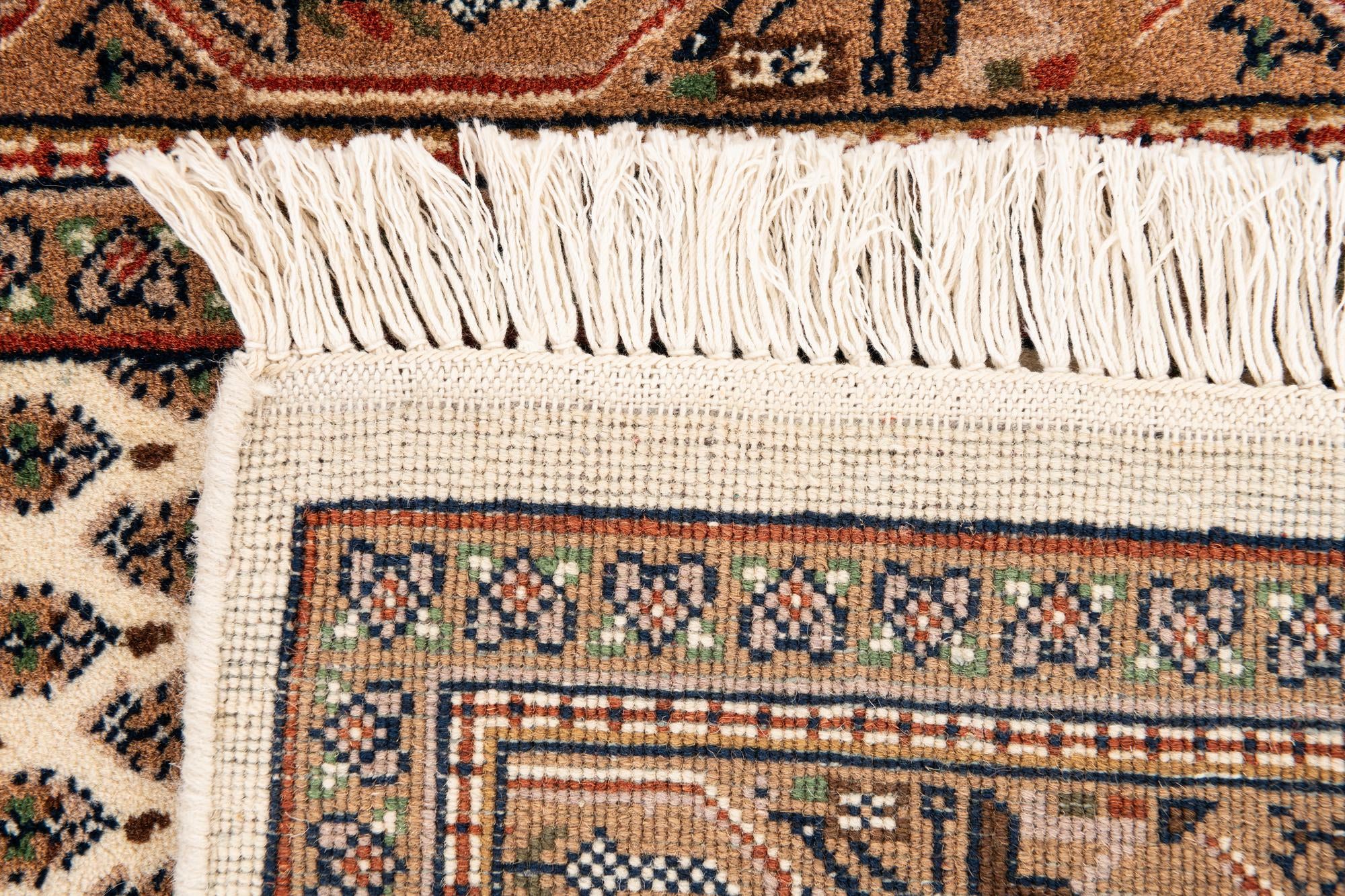 2' 8 x 9' 8 Hand Knotted Mir Wool Runner Rug