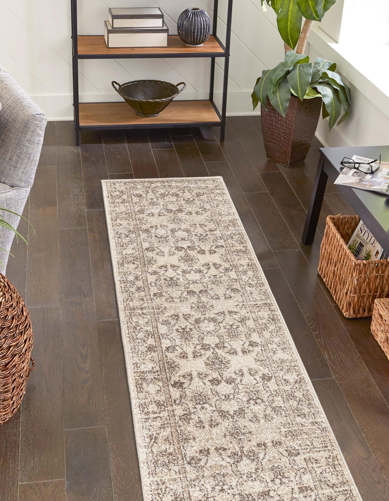 2' 7 x 10' Miranda Runner Rug