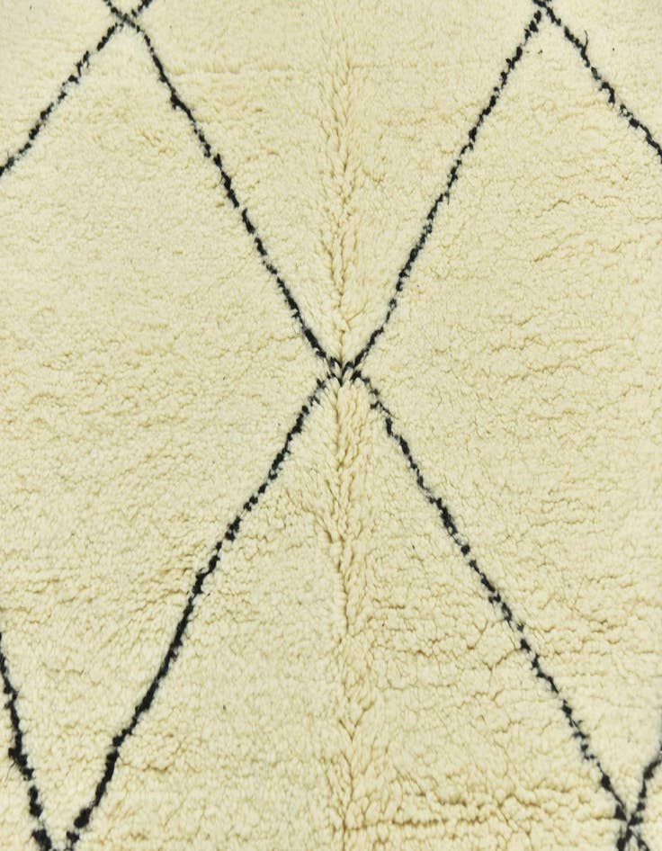 Detail image of 4' 6 x 8' 7  Hand Knotted Moroccan Wool Runner Rug