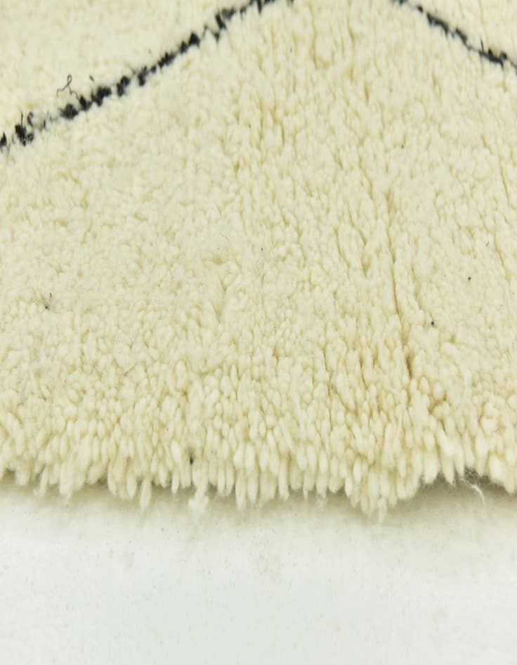 Detail image of 4' 6 x 8' 7  Hand Knotted Moroccan Wool Runner Rug