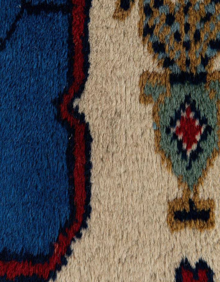 Detail image of 3' 4 x 9' 6  Hand Knotted Moroccan Wool Runner Rug