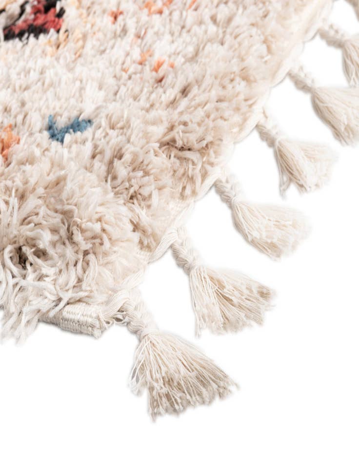 Detail image of 2' x 5' Morocco Runner Rug