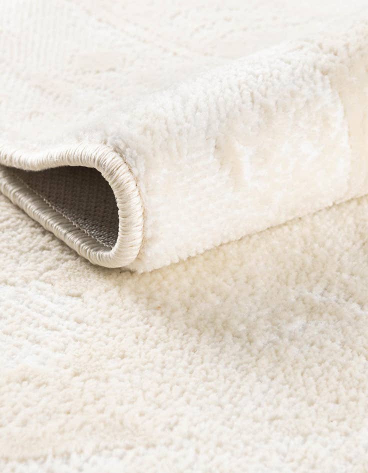Detail image of 2' x 6' Nain Design Runner Rug