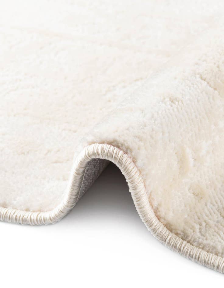 Detail image of 2' x 6' Nain Design Runner Rug