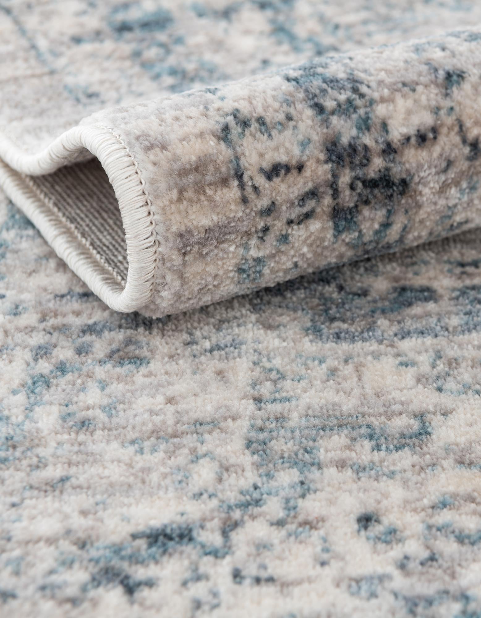 2' 2 x 6' Noble Runner Rug