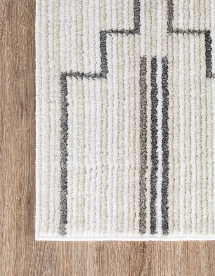 Detail image of 2' 7 x 10' Odyssey Runner Rug