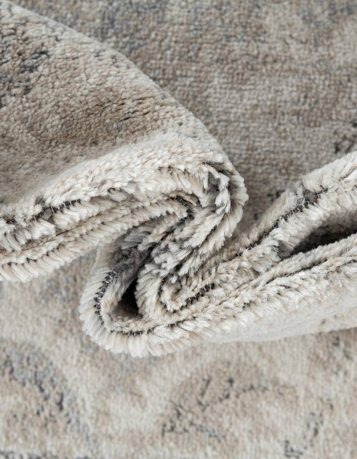 Detail image of 2' x 6' Oregon Runner Rug