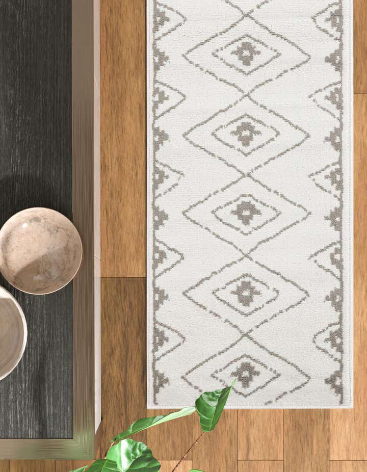 2' 7 x 12' Oslo Runner Rug