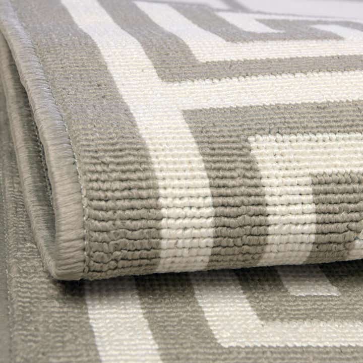 2' x 8' Easy-Clean Coastal Indoor / Outdoor Runner Rug