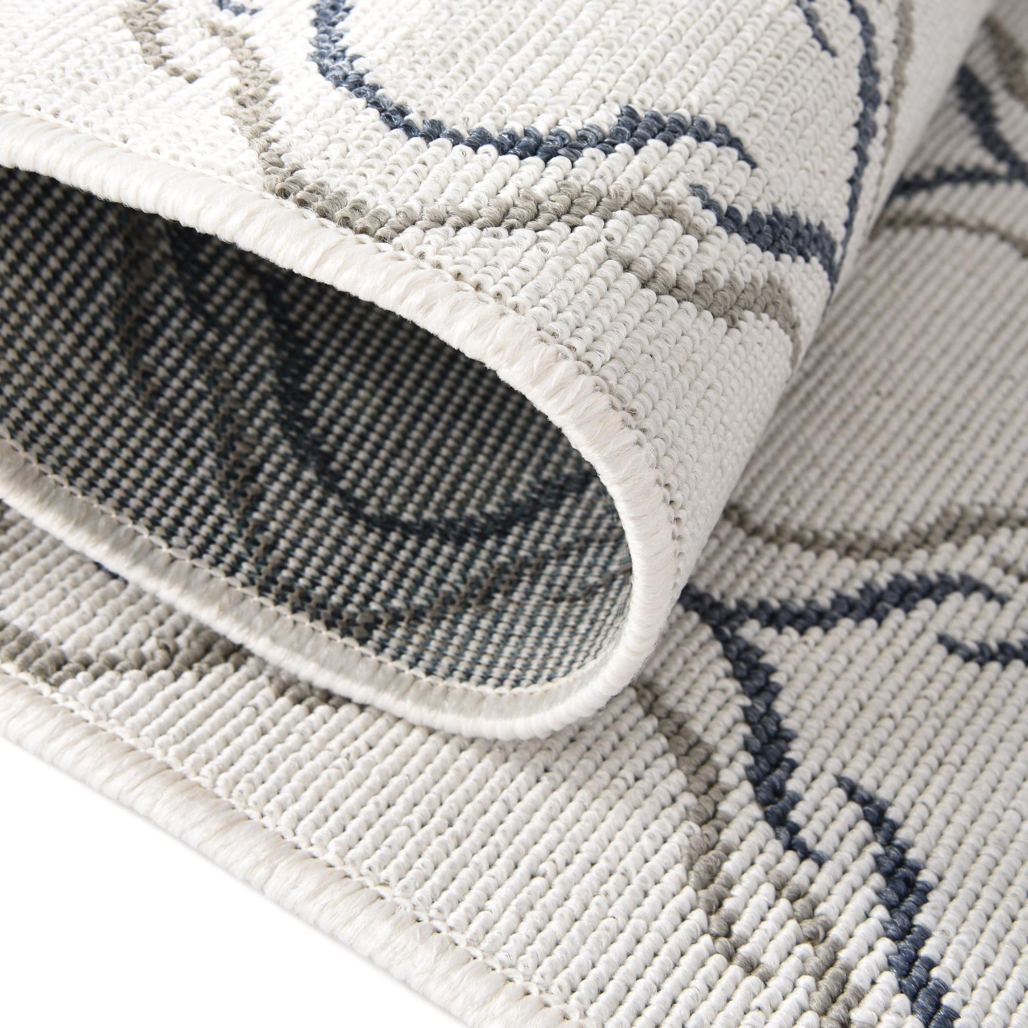 2' x 6' Easy-Clean Lattice Indoor / Outdoor Runner Rug