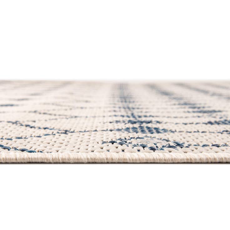 Detail image of 2' x 6' Easy-Clean Trellis Indoor / Outdoor Runner Rug