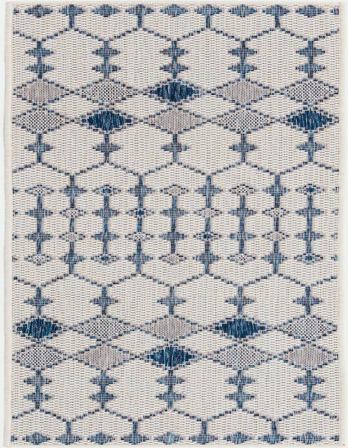 Detail image of 2' x 6' Easy-Clean Trellis Indoor / Outdoor Runner Rug