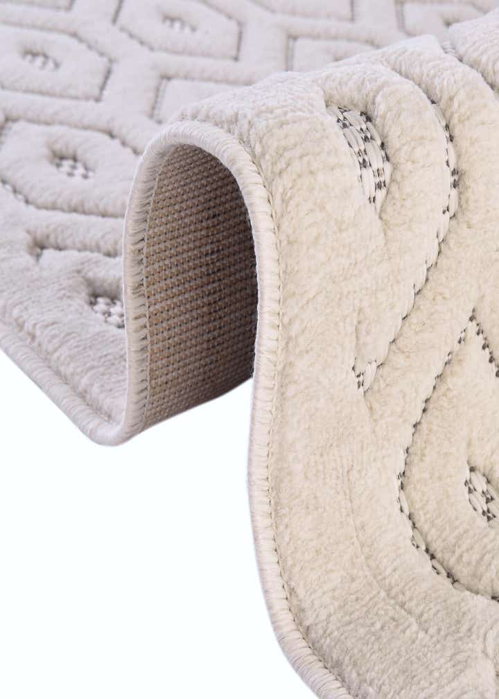 2' x 6' Easy-Clean Trellis Textured Indoor / Outdoor Runner Rug