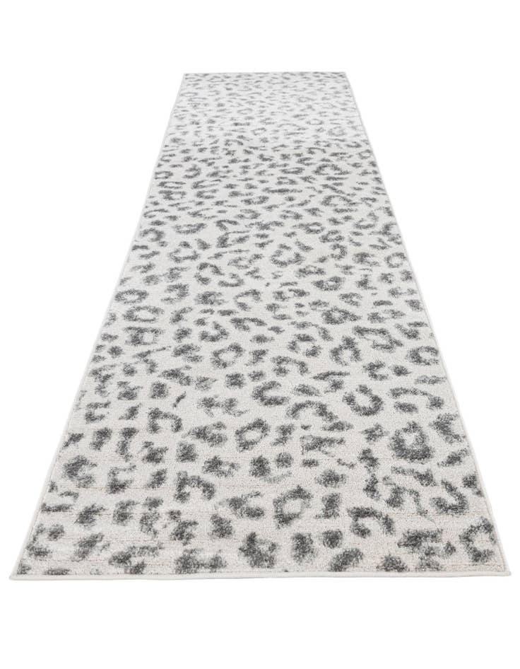 Detail image of 2' 7 x 9' 10 Safari Runner Rug