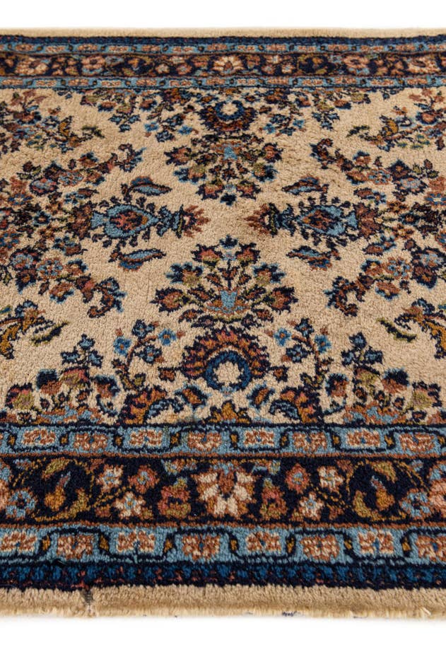Detail image of 2' 6 x 9' 9 Hand Knotted Sarough Oriental Wool Runner Rug