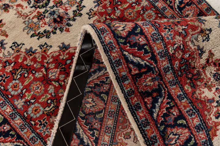 2' 8 x 9' 3 Hand Knotted Sarough Wool Runner Rug