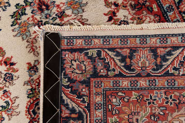 2' 8 x 9' 3 Hand Knotted Sarough Wool Runner Rug