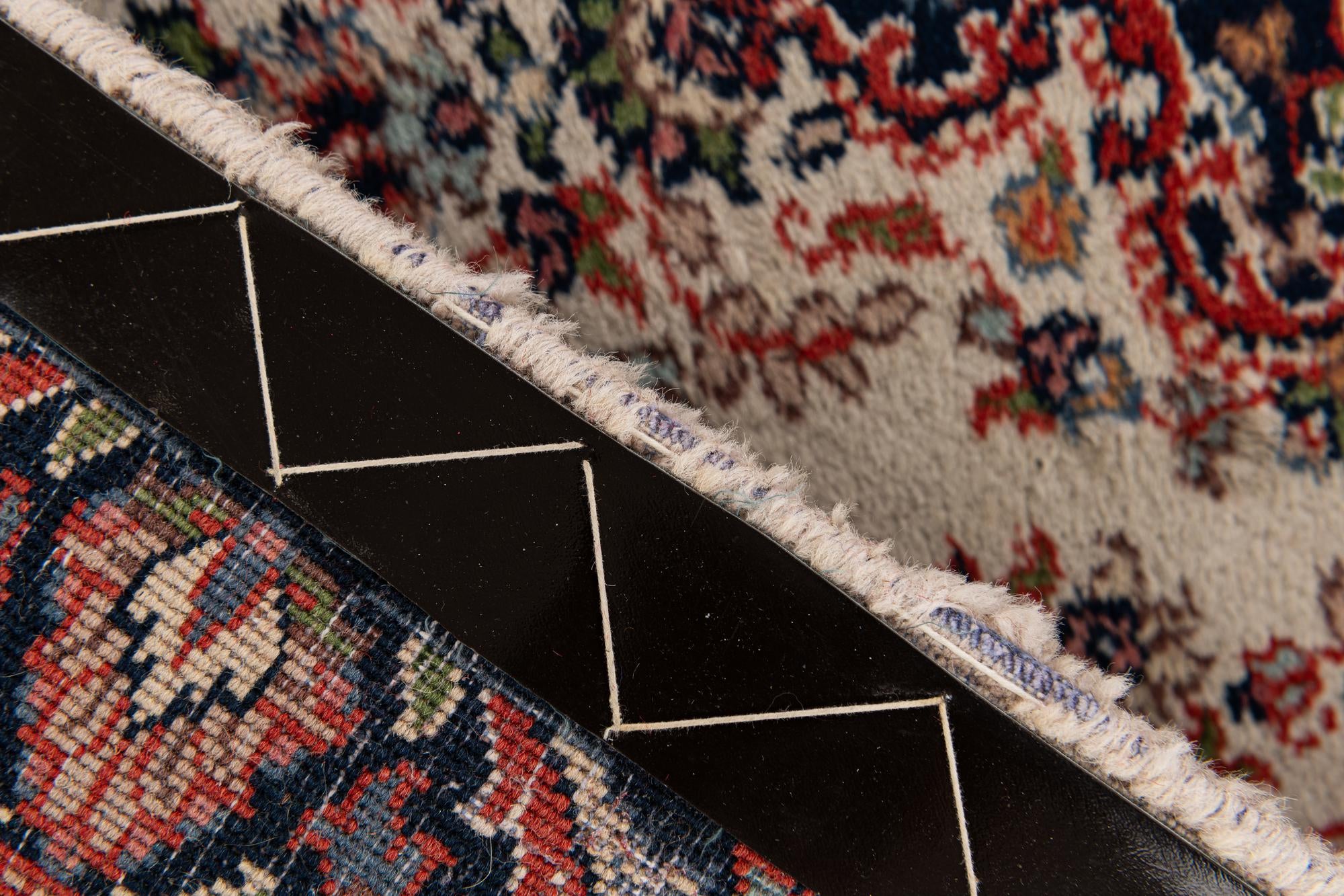 2' 8 x 9' 3 Hand Knotted Sarough Wool Runner Rug