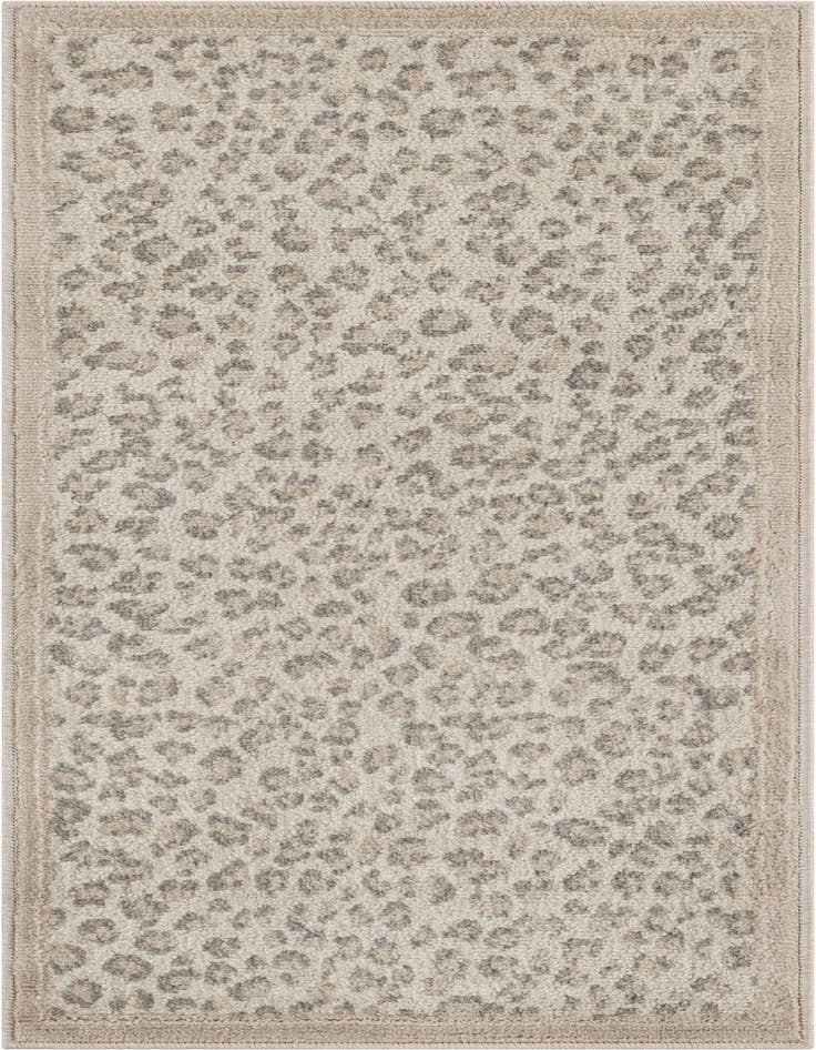 Detail image of 2' x 5' Savannah Runner Rug
