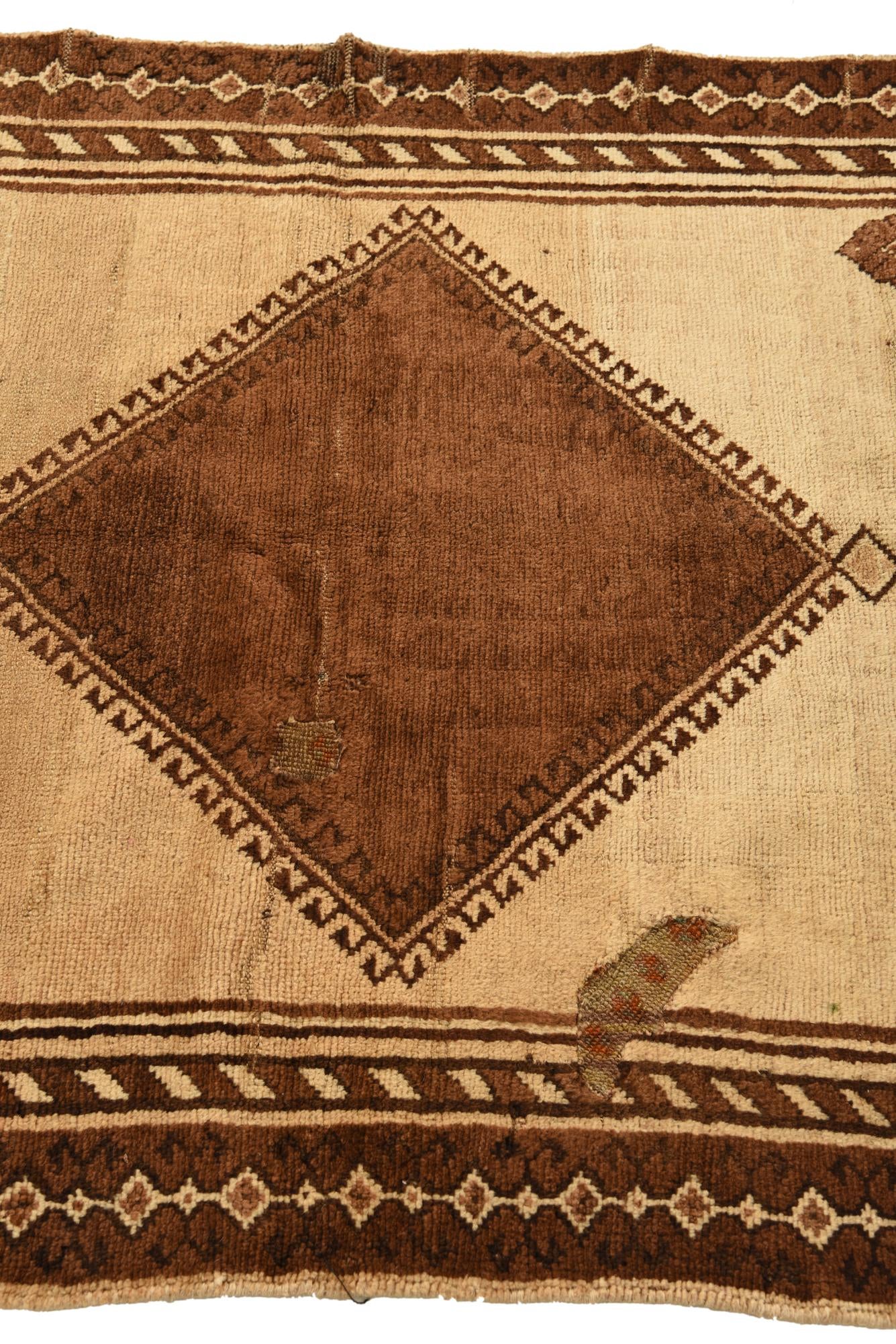 3' 4 x 6' 8 Hand Knotted Shiraz Persian Wool Runner Rug
