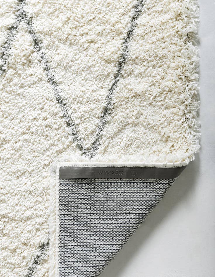 Detail image of 2' x 6' 7 Soft Touch Shag Runner Rug