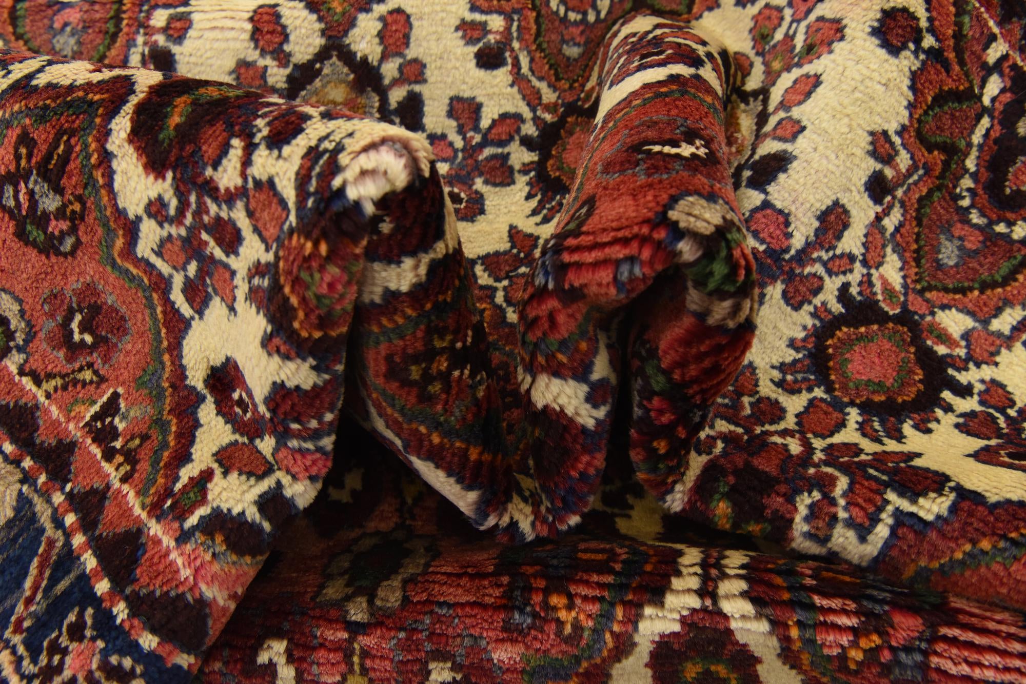 3' 7 x 9' 10 Hand Knotted Tafresh Persian Wool Runner Rug