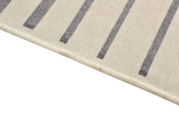 Detail image of 2' 6 x 9' 10 Washable Timeless Runner Rug
