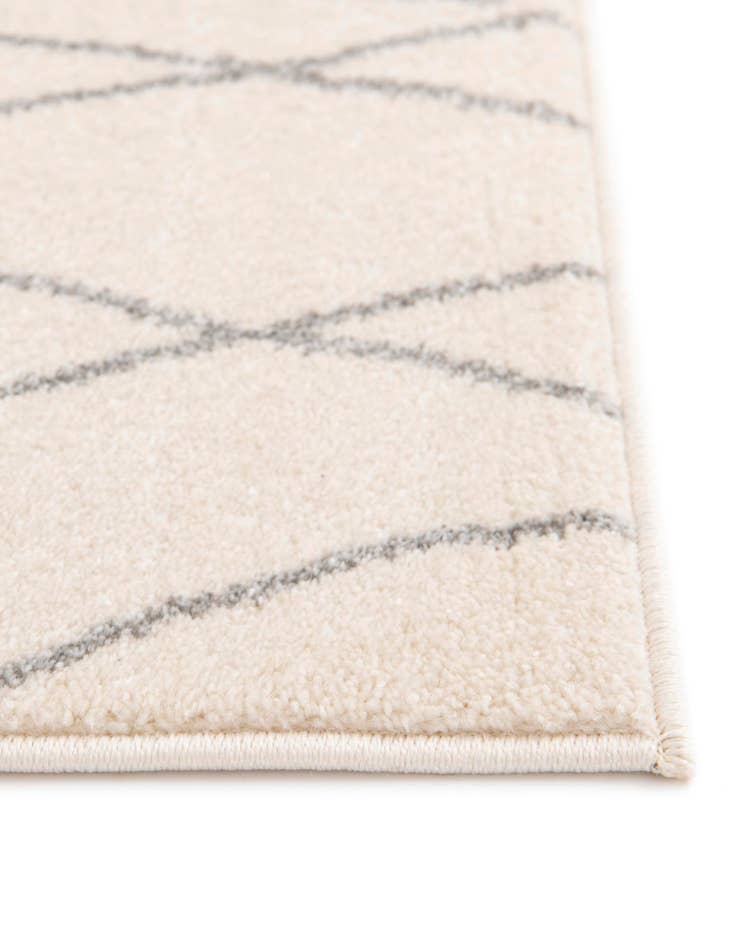 Detail image of 2' 7 x 10' Titania Runner Rug