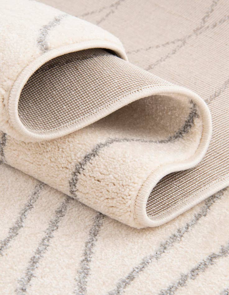 Detail image of 2' 7 x 10' Titania Runner Rug