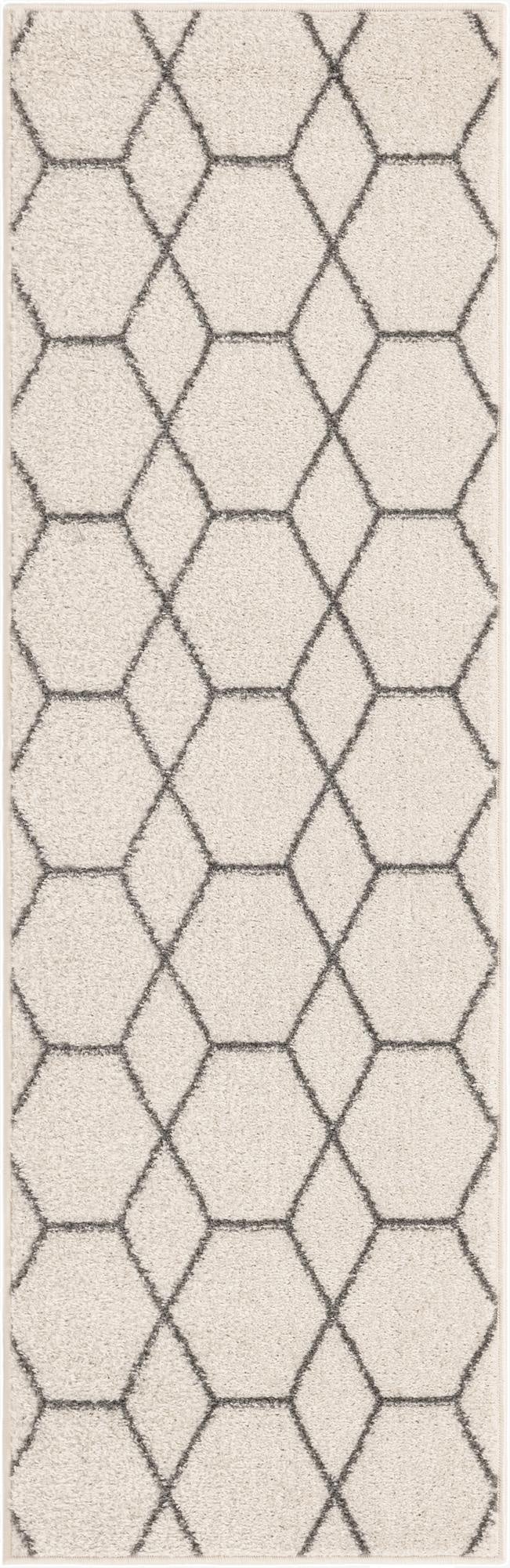 2' x 6' Trellis Frieze Runner Rug