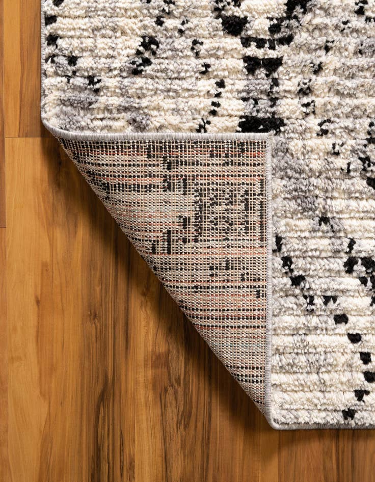 Detail image of 2' x 8' Tucson Runner Rug