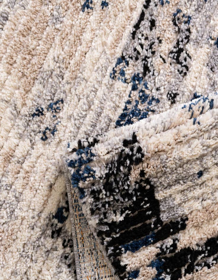 Detail image of 2' x 8' Tucson Runner Rug