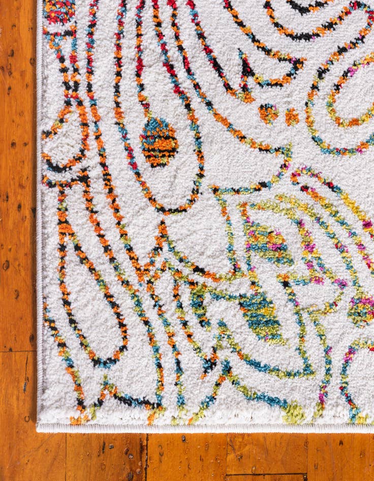 Detail image of 2' x 6' Tuscany Runner Rug