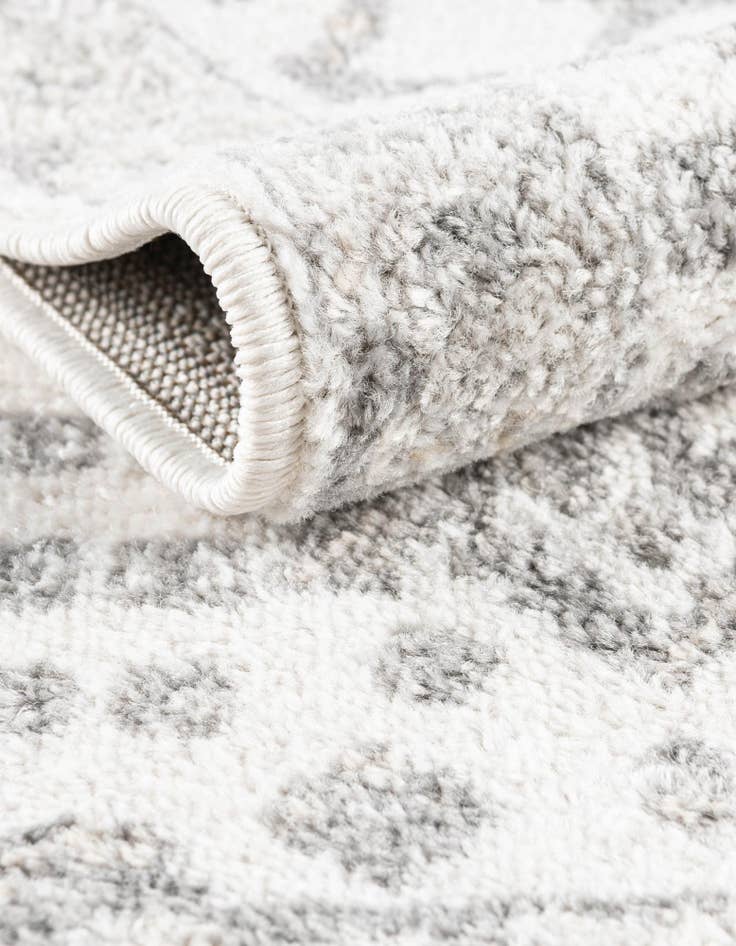 Detail image of 7' 10 x 7' 10 Aurelia Square Rug