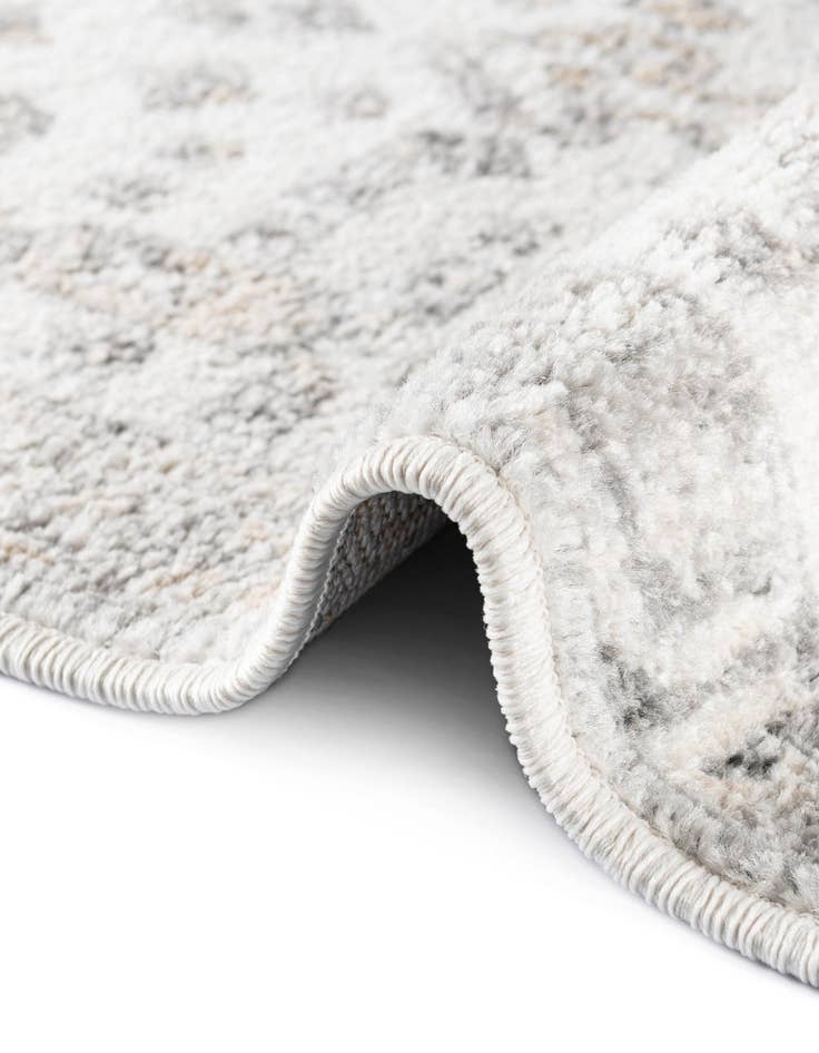 Detail image of 7' 10 x 7' 10 Aurelia Square Rug