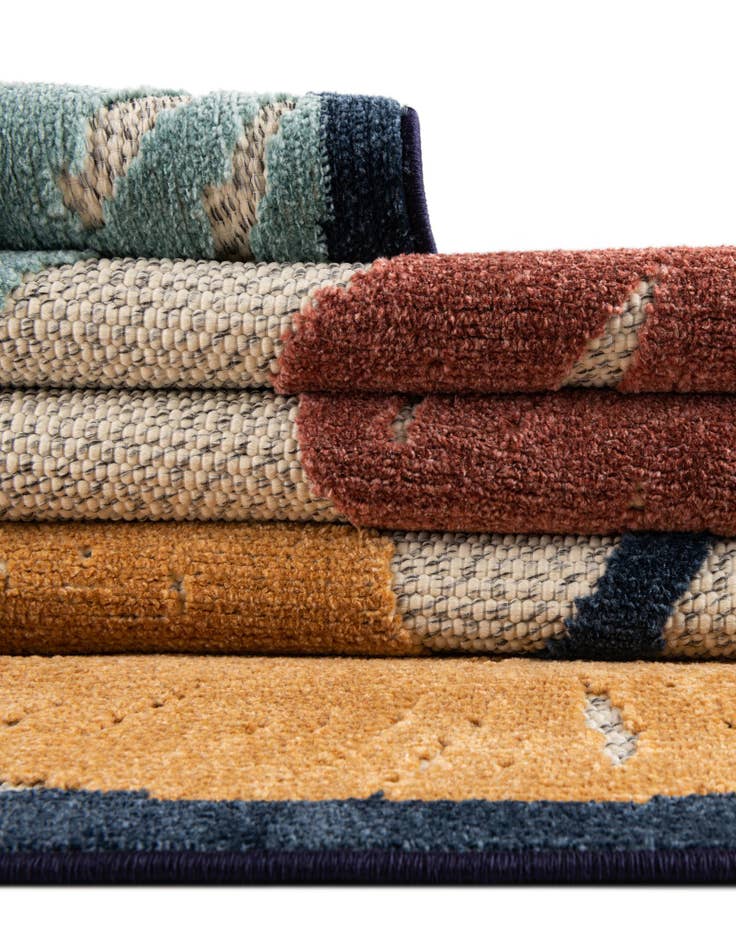 Detail image of 7' 10 x 7' 10 Easy-Clean Belize Indoor / Outdoor Square Rug